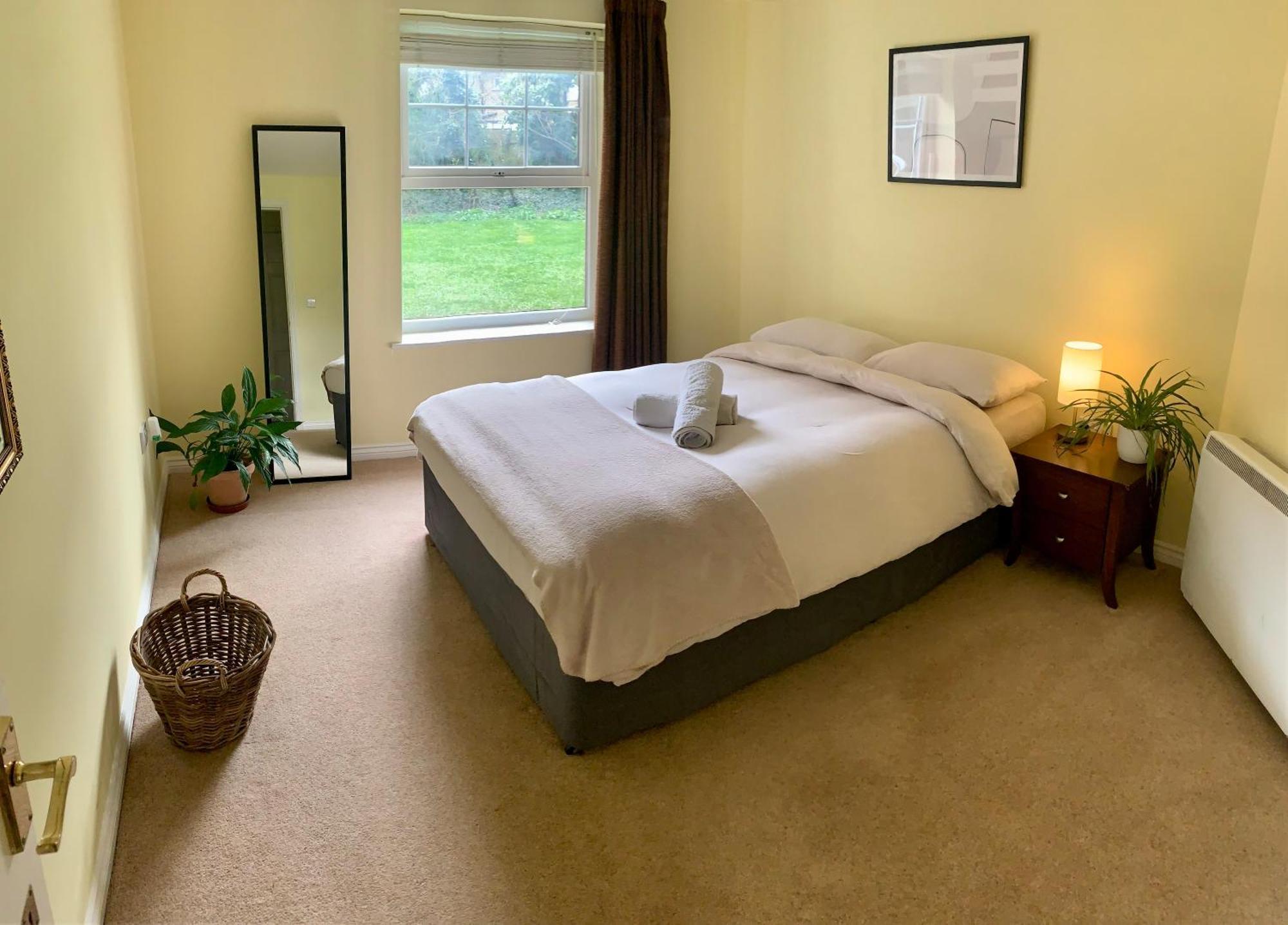 Peaceful Garden View Apt. Close To Central 런던 외부 사진